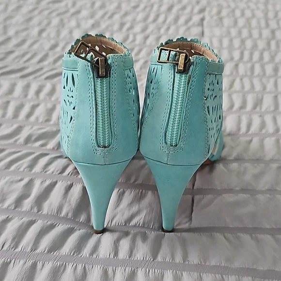 Pour La Victoire turquoise shoes - Picture 2 of 6